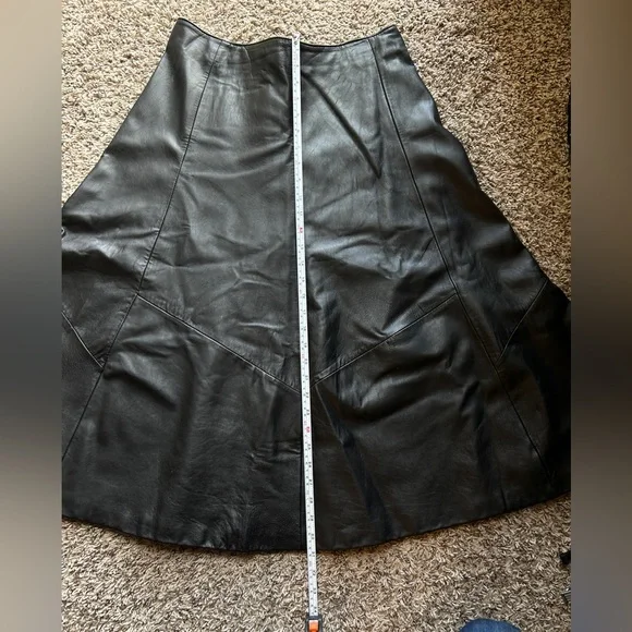 Della Roufogali Vintage black leather skirt Size 12 - Picture 7 of 8